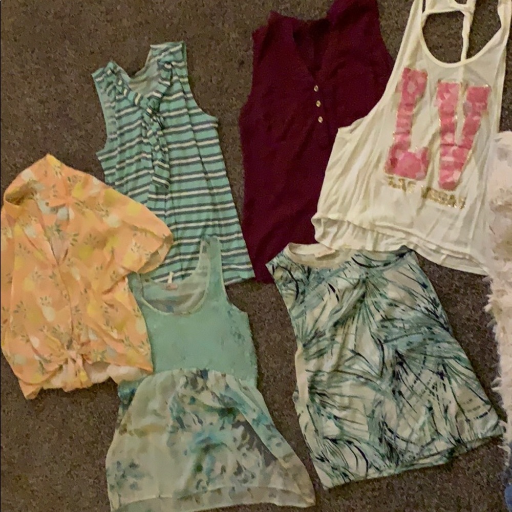 Woman’s tops